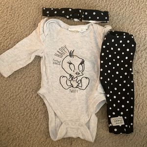 Be Happy Tweety Outfit